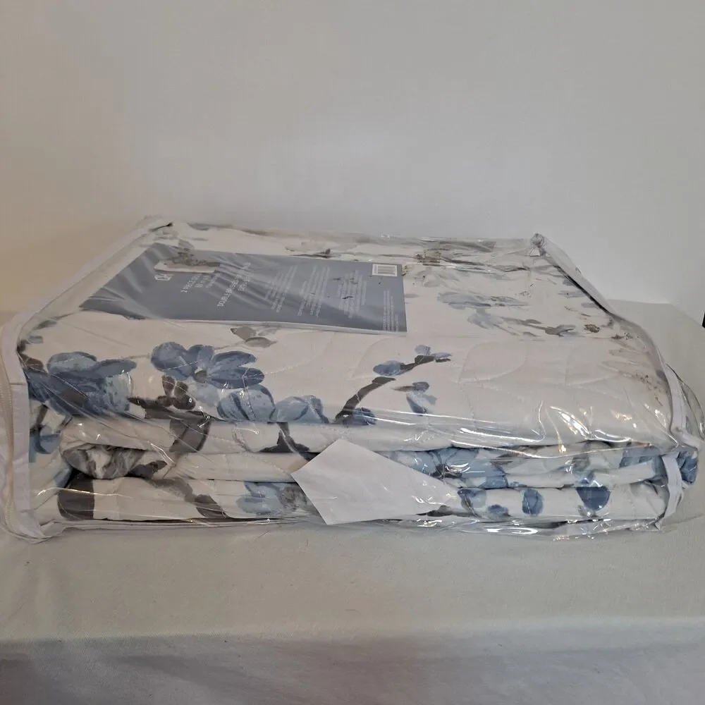 Cannon Home 2-Piece Quilt Set in Twin/Twin XL Blue Floral 68